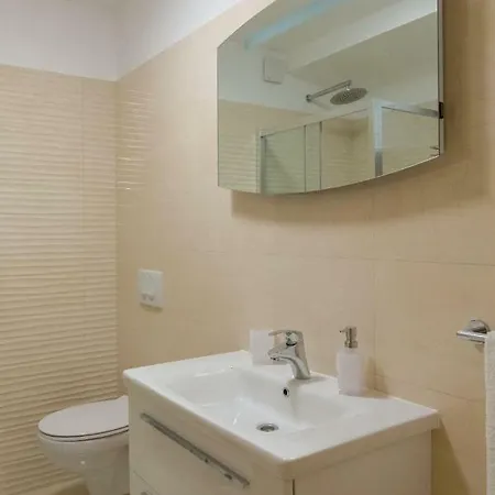 Apartment Ena, Free Parking